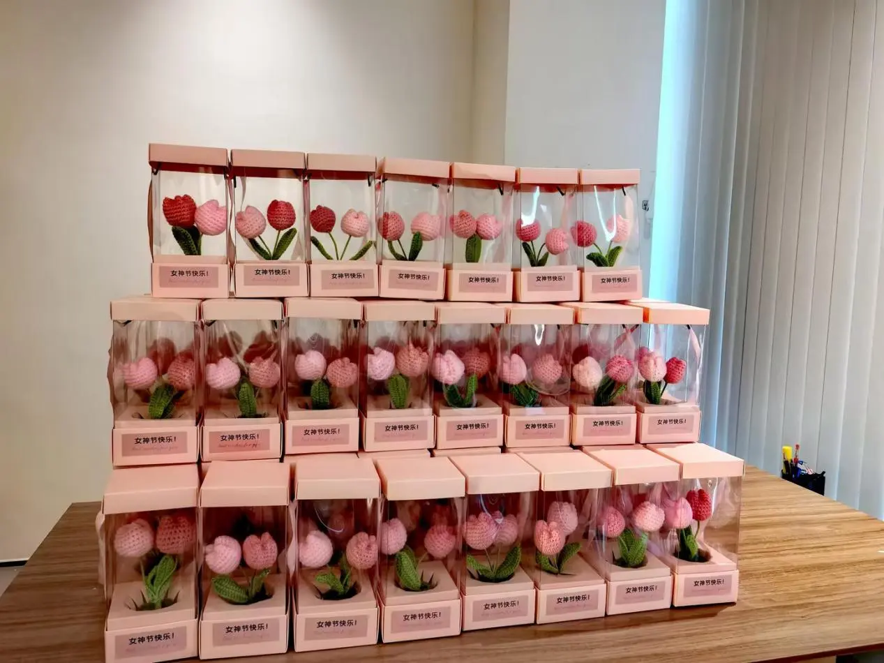 A Quangong Machinery Co., Ltd. szívmelengető tevékenységet tart a nőnap megünneplésére, tisztelegve 