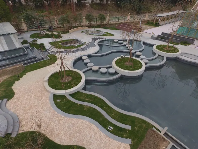 Az infrastruktúra fejlesztésének erősítése: A Quangong Machinery Co., Ltd. téglagyártó berendezései elősegítik a zöld építőanyagok hatékony termelését