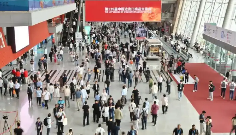 A kantoni vásáron a Quangong Machinery Co., Ltd. erejével nyerte el a tengerentúli vásárlók tetszését.